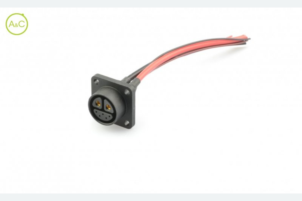 Der kompakteste Higo-Batteriesteckverbinder mit integrierter Dichtung
