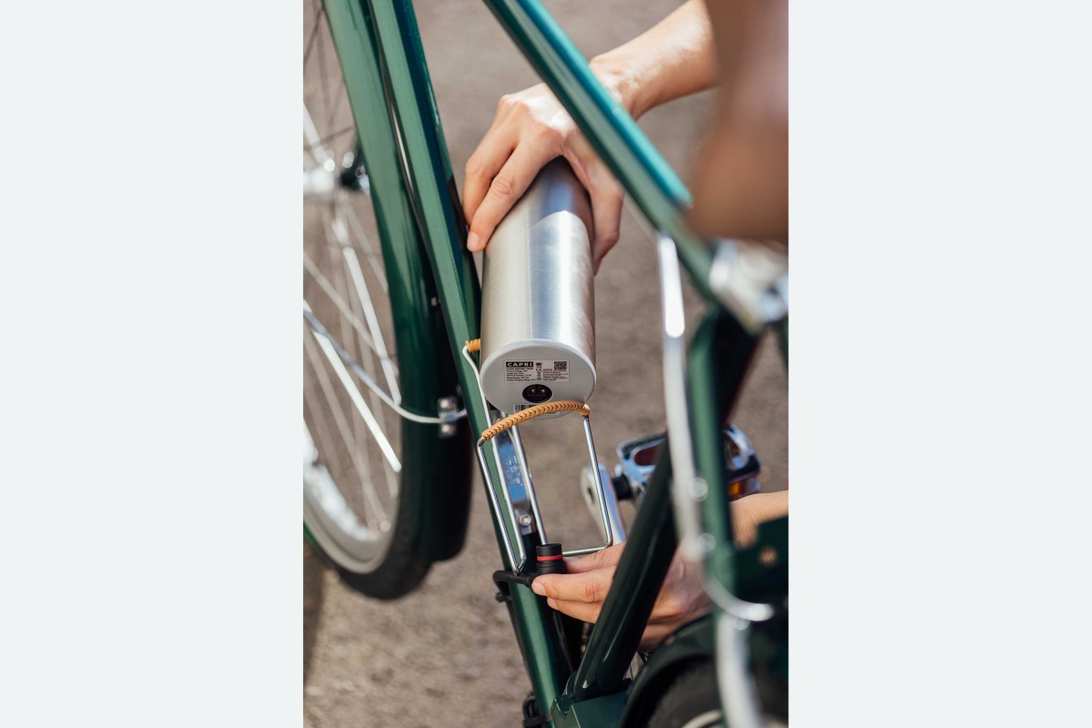 Kompakter Batteriesteckverbinder macht aus einem klassischen Fahrrad ein E-Bike