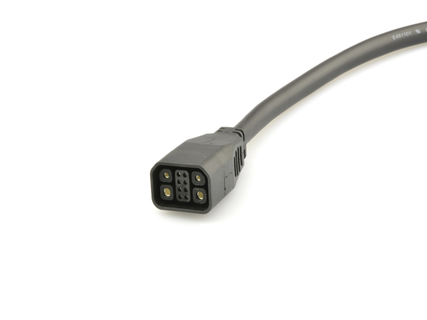 Female cable connector